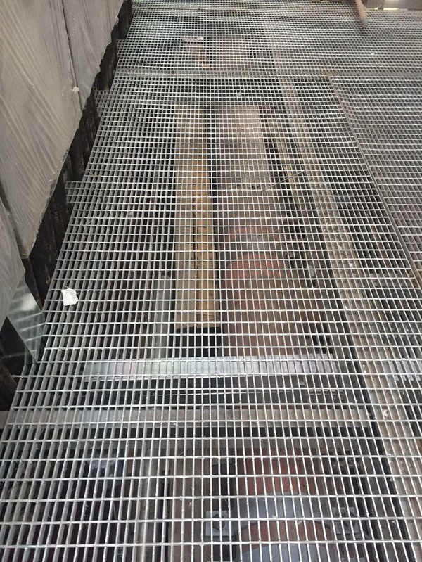 鍍鋅平臺鋼格柵板規格