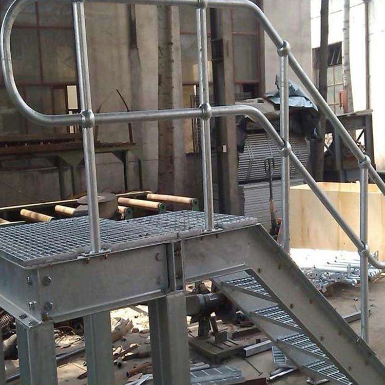 熱鍍鋅球接立柱