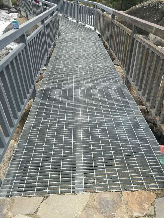 鍍鋅平臺格柵鋼格板