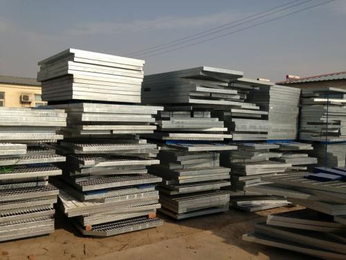 防滑熱浸鋅格柵板