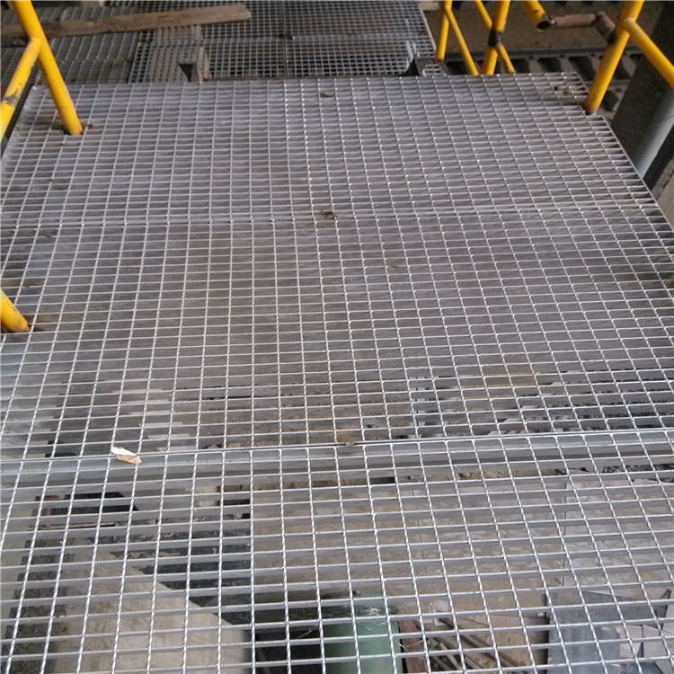 平臺熱浸鋅格柵板