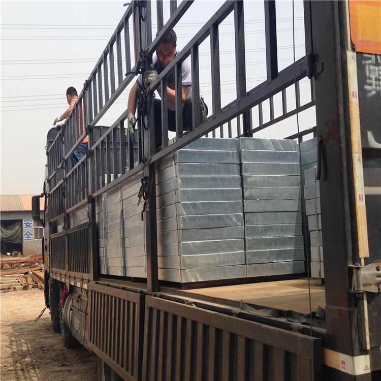 鍍鋅復合鋼蓋板