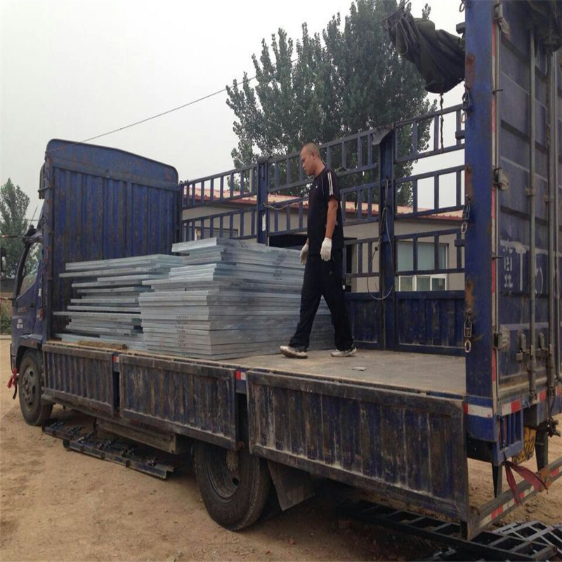 鍍鋅齒形鋼格柵平臺