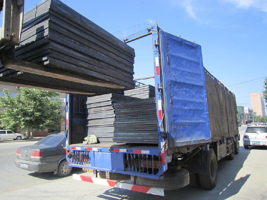 熱浸鍍鋅鋼格柵板