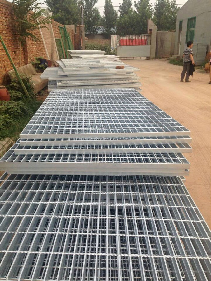 鍍鋅鋼格柵規(guī)格