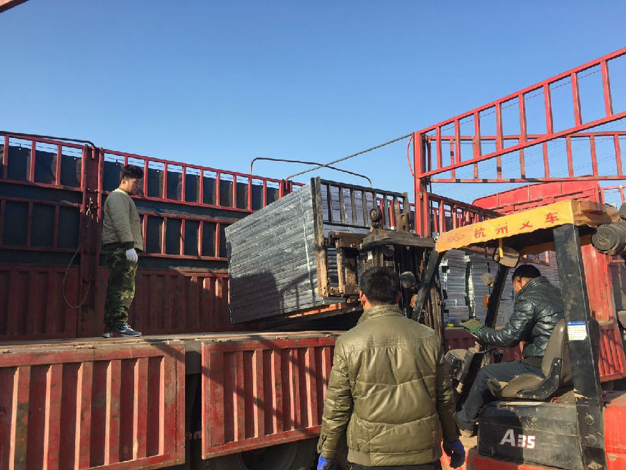 鋼結(jié)構(gòu)平臺熱鍍鋅鋼格柵板